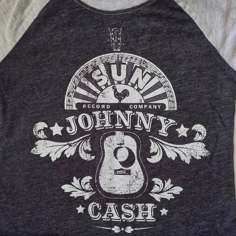 Johnny Cash Sun Record Company Size 18M Long Sleeve Black Gray Shirt